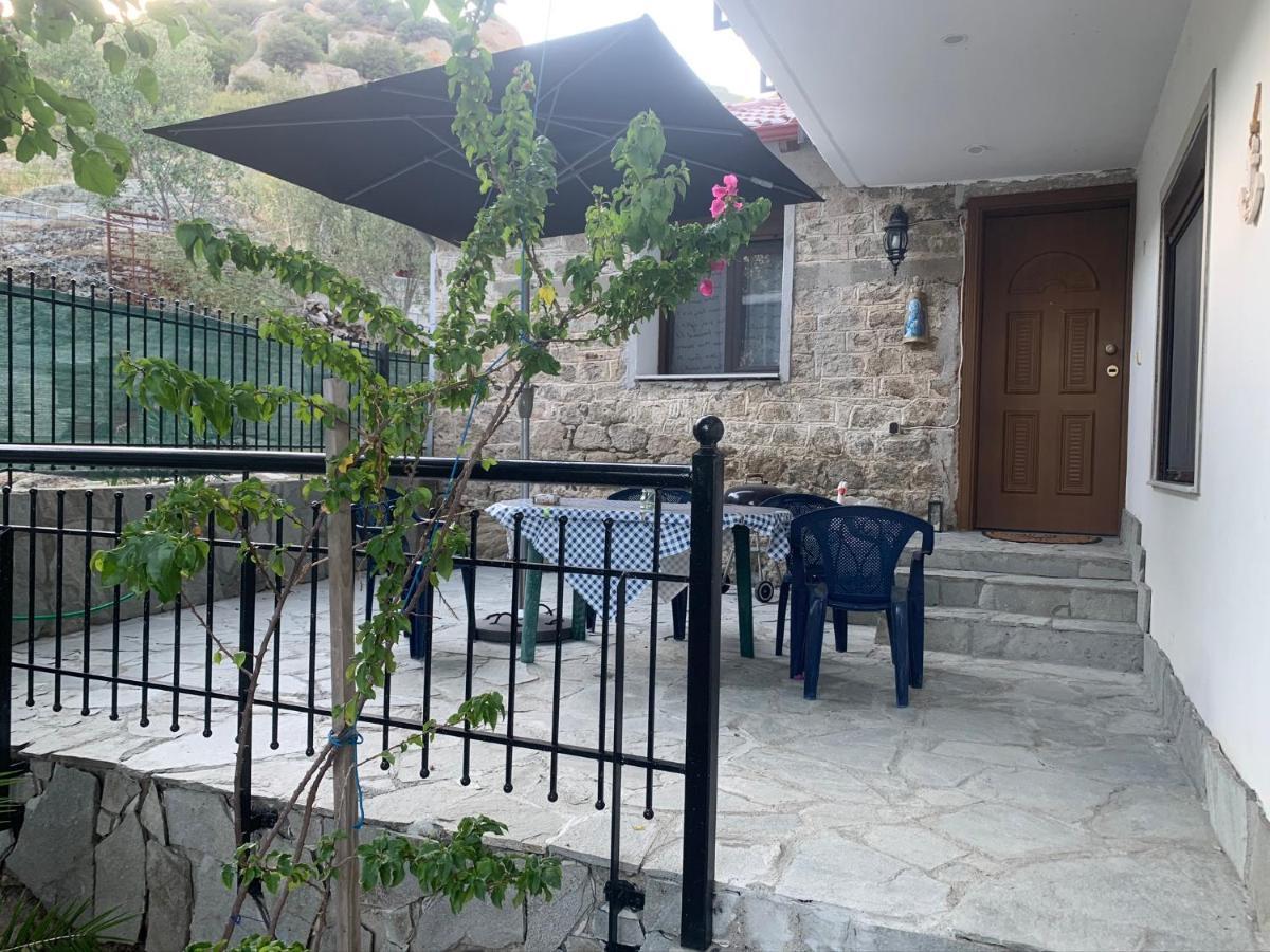 Stone House Under A Rock Kukos Apartment Sykia Chalkidikis Exterior photo